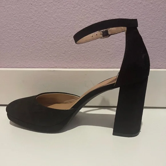 Kelly & Katie Black Block Heel Dress Shoes - Picture 3 of 8